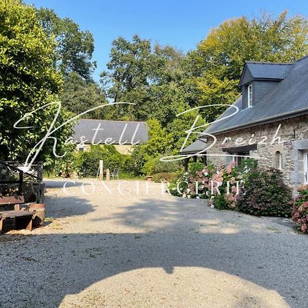 La Familiale Du Manoir De Kerollivier Saint-Gilles-Pligeaux Exterior foto