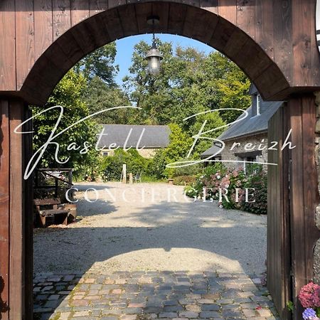 La Familiale Du Manoir De Kerollivier Saint-Gilles-Pligeaux Exterior foto